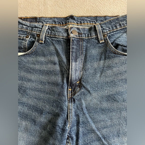 Levi’s 505 Men’s Loose Straight Denim Shorts Size 36 Blue Medium Wash Casual - Picture 3 of 6